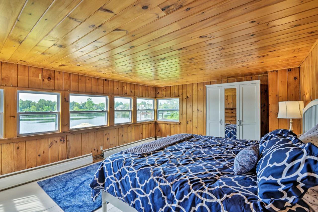 Family Cottage On Chaumont Bay, Walk To Downtown Bagian luar foto